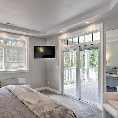 Contemporary Tacoma Cottage With Deck And Pond! Kültér fotó