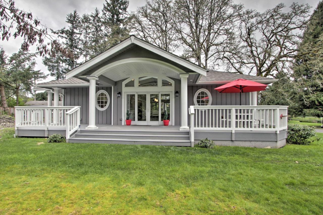 Contemporary Tacoma Cottage With Deck And Pond! Kültér fotó